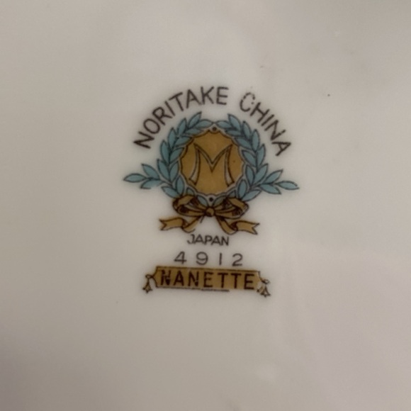 Floral Dinner Plate (Noritake China) 4912 Nanette - Picture 3 of 8